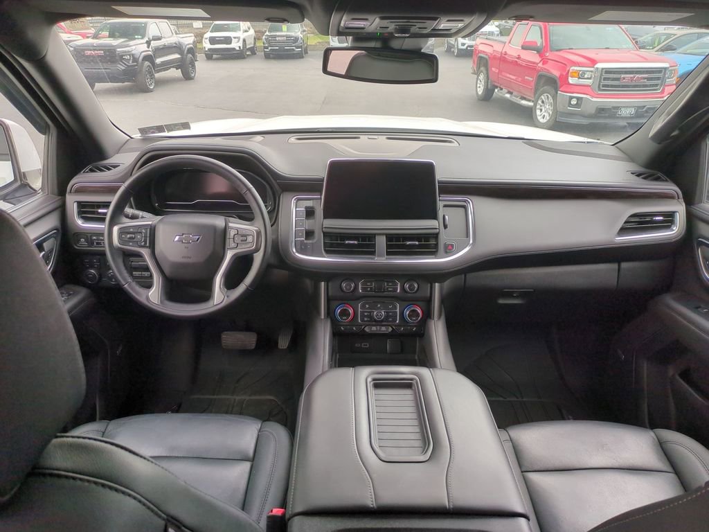 Certified 2024 Chevrolet Tahoe Z71 w/ Luxury Package AWD/4WD image 9