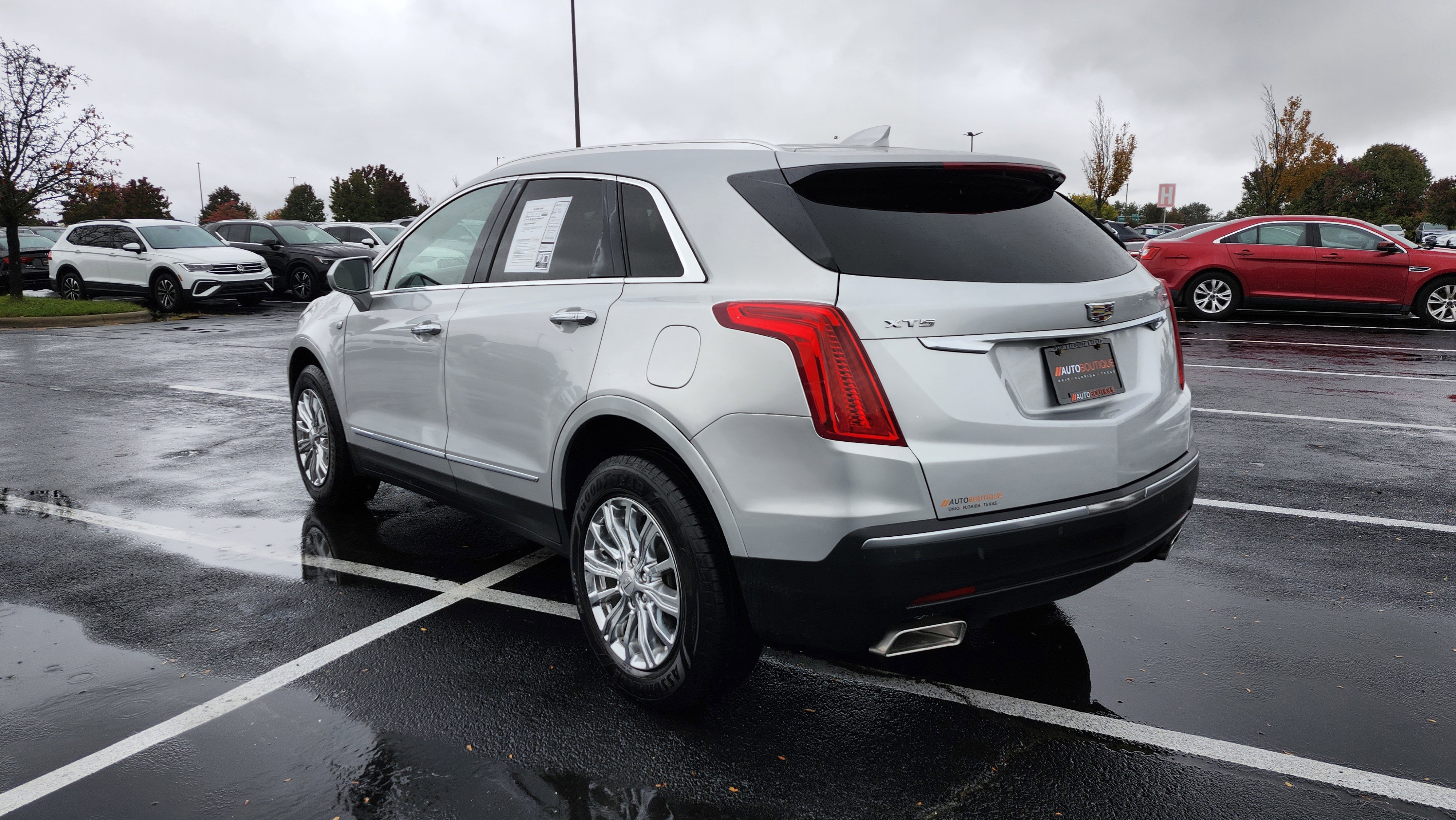 Used 2017 Cadillac XT5 FWD image 9