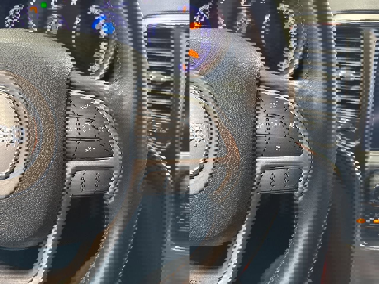 Used 2018 Jeep Grand Cherokee Laredo image 19