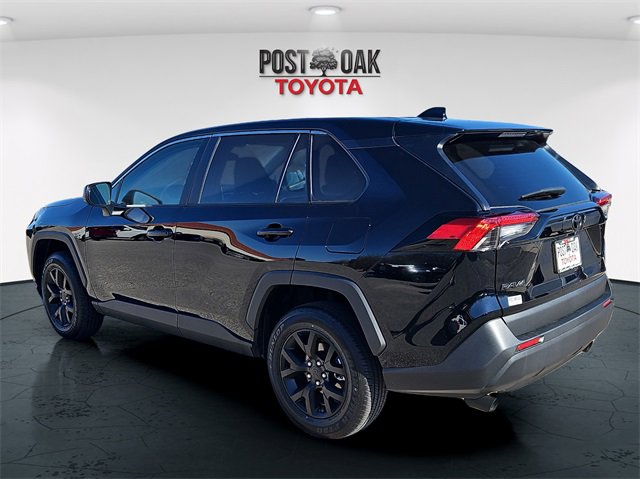 Used 2025 Toyota RAV4 LE image 5