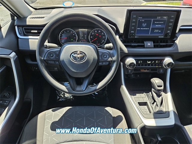 Used 2022 Toyota RAV4 XLE image 9