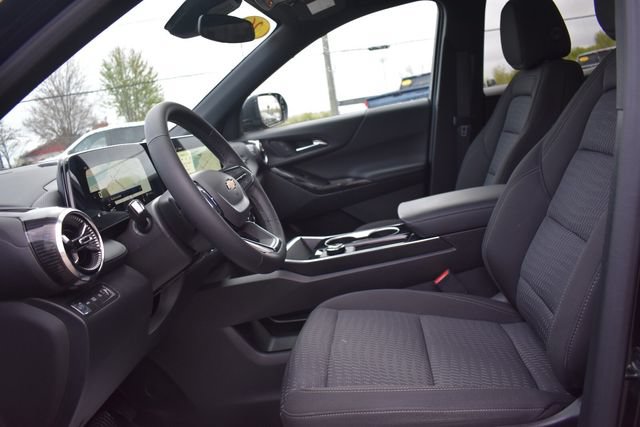 Used 2026 Chevrolet Equinox LT AWD/4WD image 21