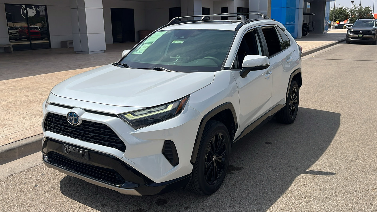 Used 2023 Toyota RAV4 SE w/ Convenience Package AWD/4WD image 3