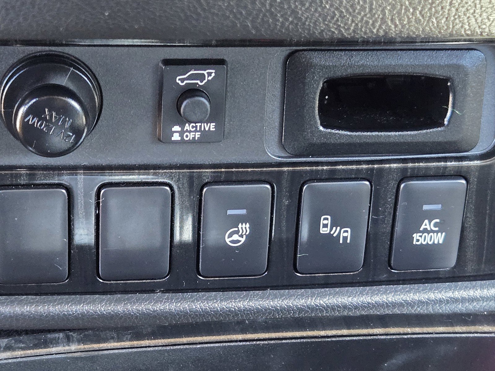 Used 2018 Mitsubishi Outlander 4WD Plug-In Hybrid image 19