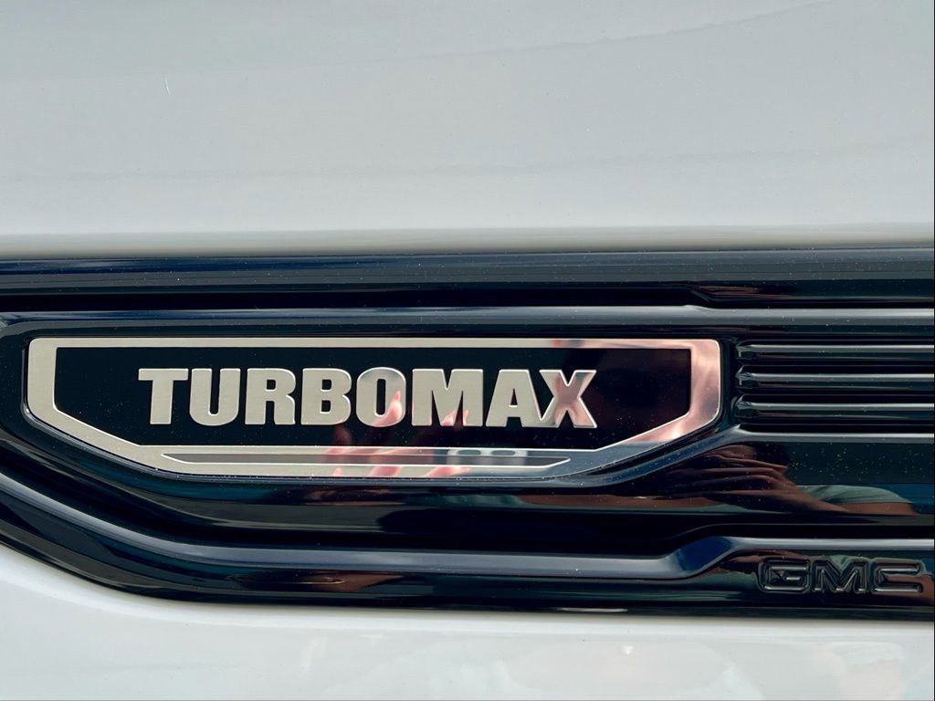 New 2026 GMC Sierra 1500 Elevation image 8