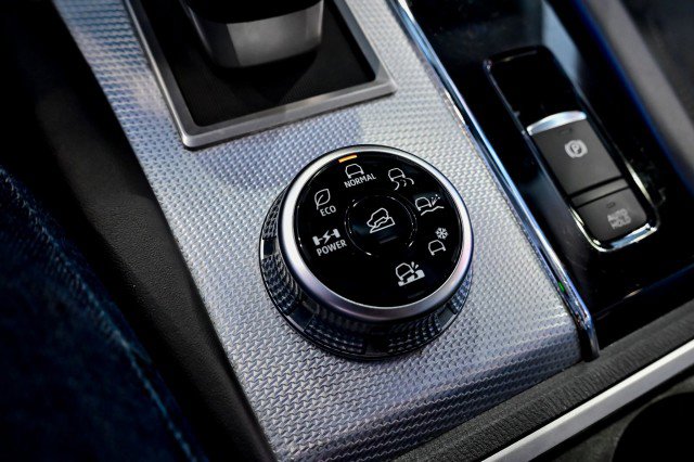 Used 2023 Mitsubishi Outlander SEL 40th Anniversary image 42