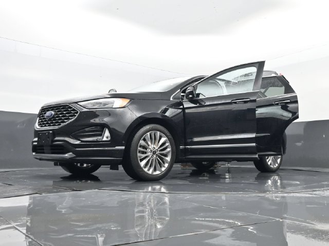 Used 2020 Ford Edge Titanium w/ Equipment Group 301A AWD/4WD image 36