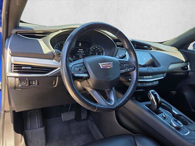 Used 2021 Cadillac XT4 Premium Luxury FWD image 10