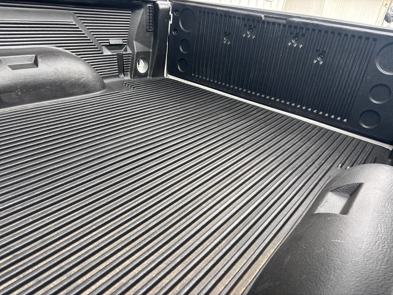 Used 2016 RAM 2500 Tradesman w/ Chrome Appearance Group image 33