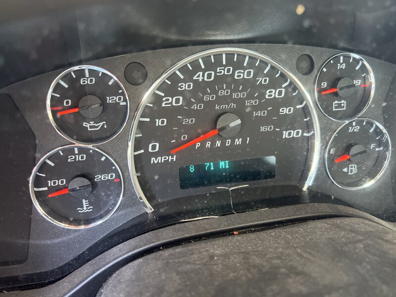 Used 2021 Chevrolet Express 3500 w/ Power Convenience Package RWD image 6
