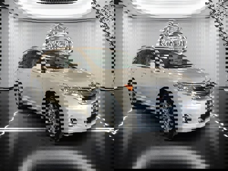 Used 2015 Toyota Venza LE image 3