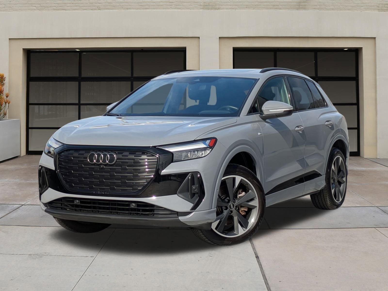 Used 2024 Audi Q4 e-tron Premium Plus w/ Premium Plus image 3