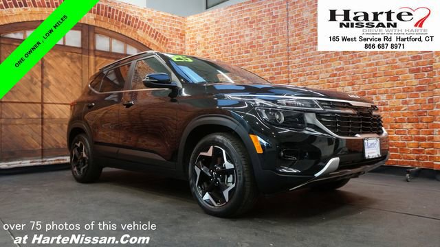 Used 2025 Kia Seltos EX w/ EX Sunroof Package FWD image 1