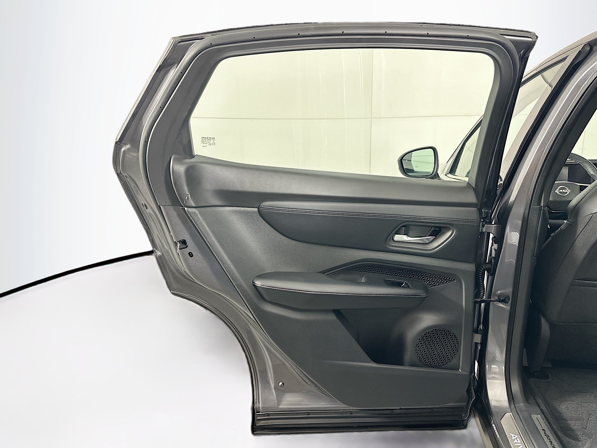 Used 2024 Nissan Ariya AWD image 26