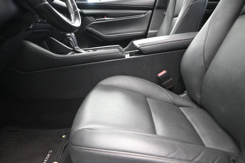 Used 2024 MAZDA MAZDA3 s FWD image 13