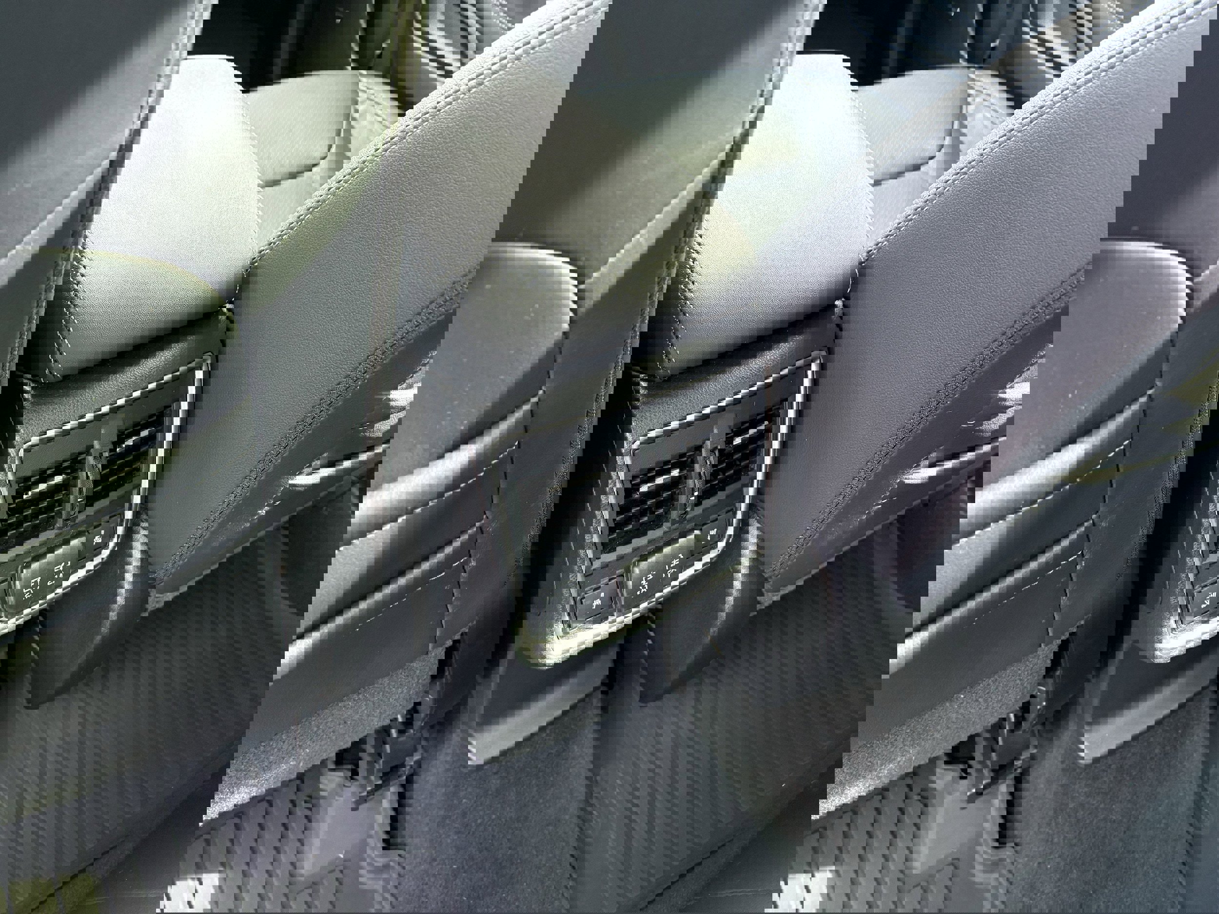 Used 2021 Subaru Forester Touring w/ Popular Package #2 image 33