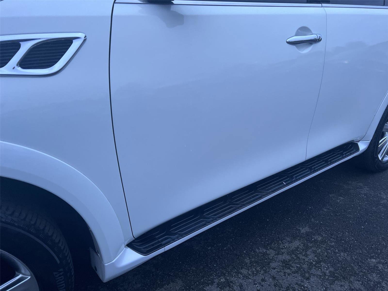 Used 2012 INFINITI QX56 4WD image 10