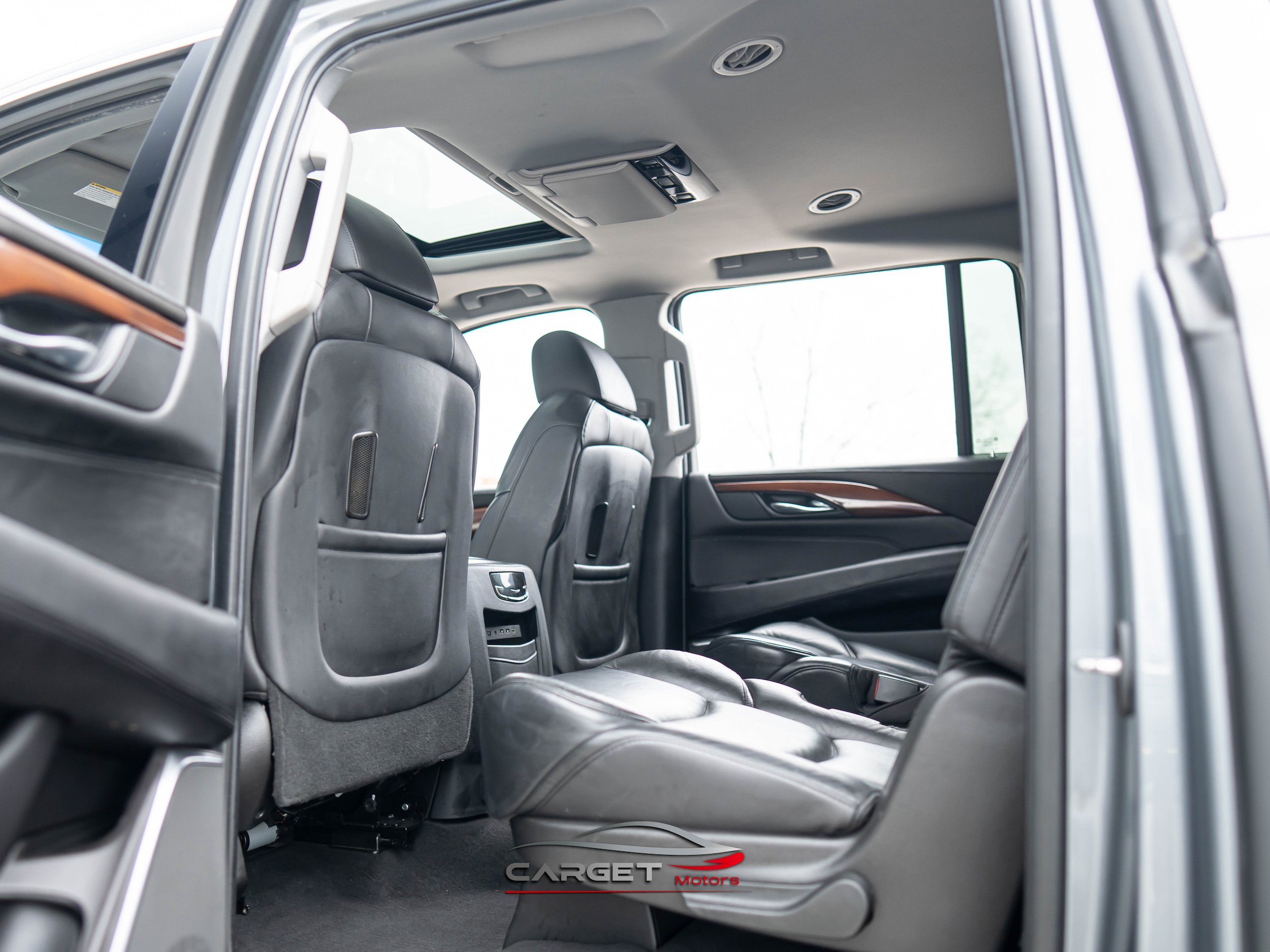 Used 2019 Cadillac Escalade ESV Luxury AWD/4WD image 22