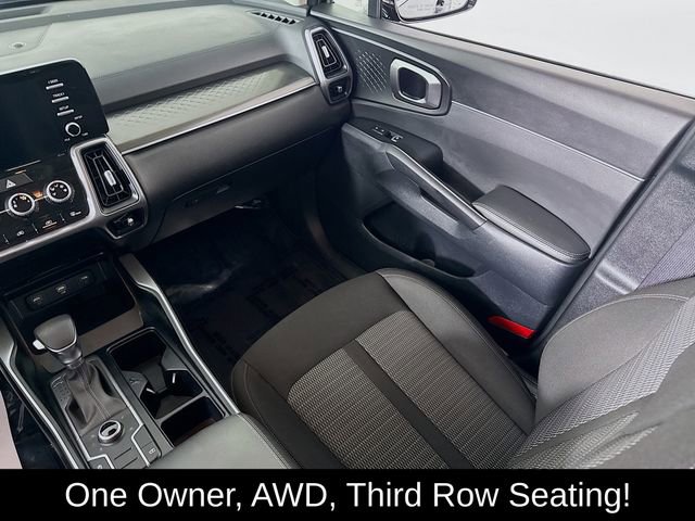 Used 2023 Kia Sorento LX image 21