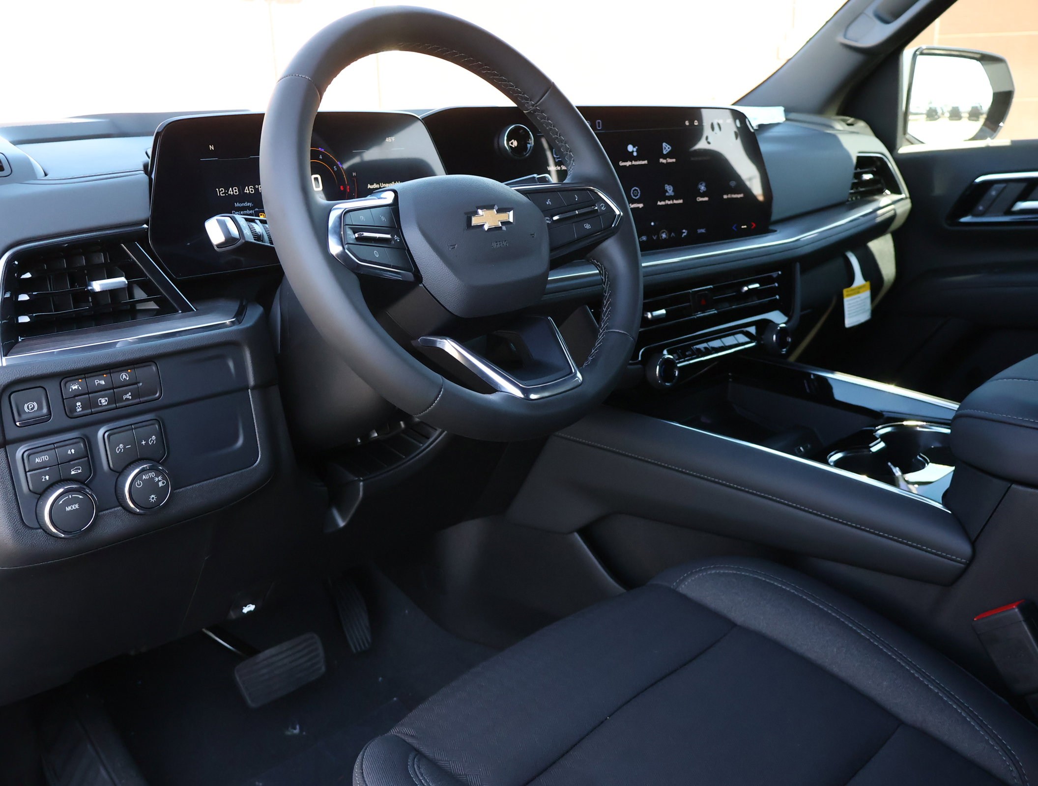 New 2026 Chevrolet Suburban LS image 3