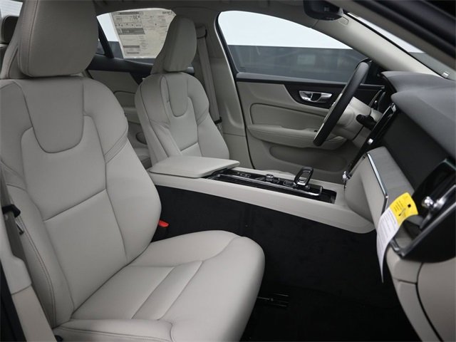 Used 2025 Volvo S60 B5 Plus w/ Protection Package Premier image 29