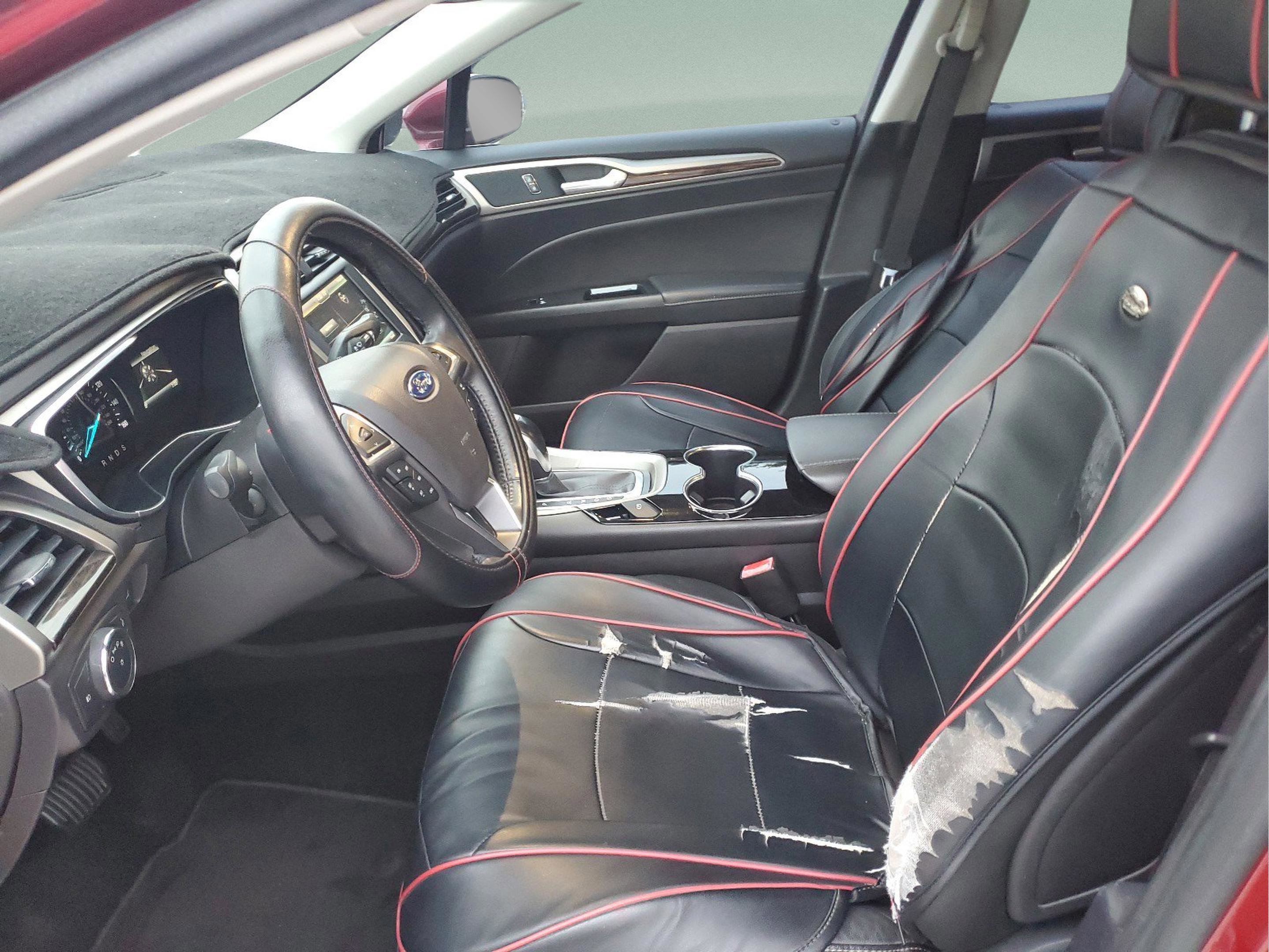 Used 2016 Ford Fusion SE w/ Equipment Group 202A FWD image 16