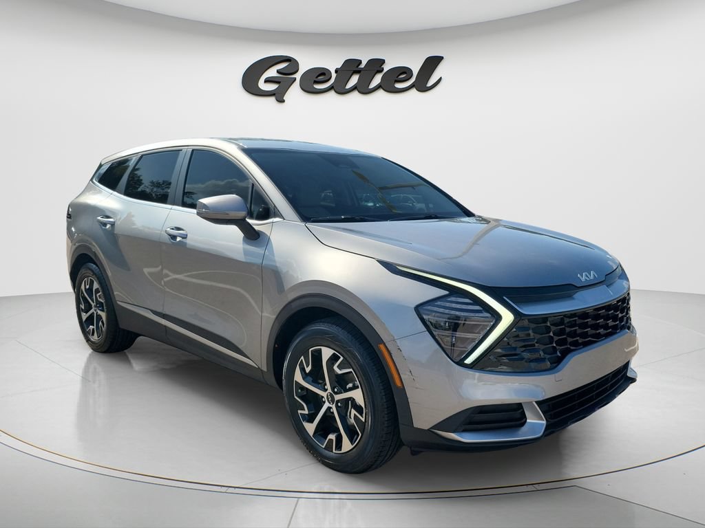 Used 2024 Kia Sportage EX FWD image 4