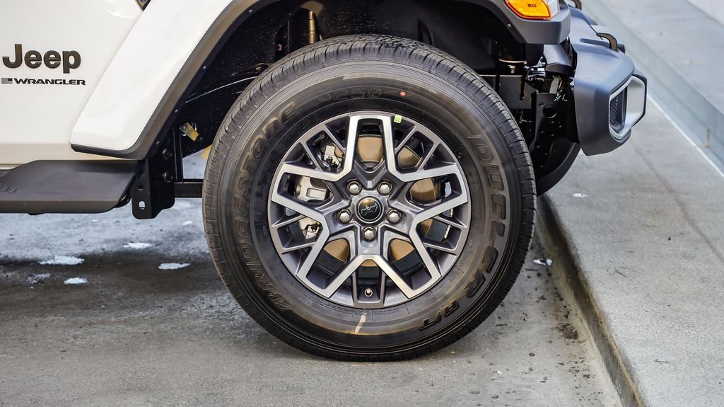 New 2025 Jeep Wrangler Sahara image 11