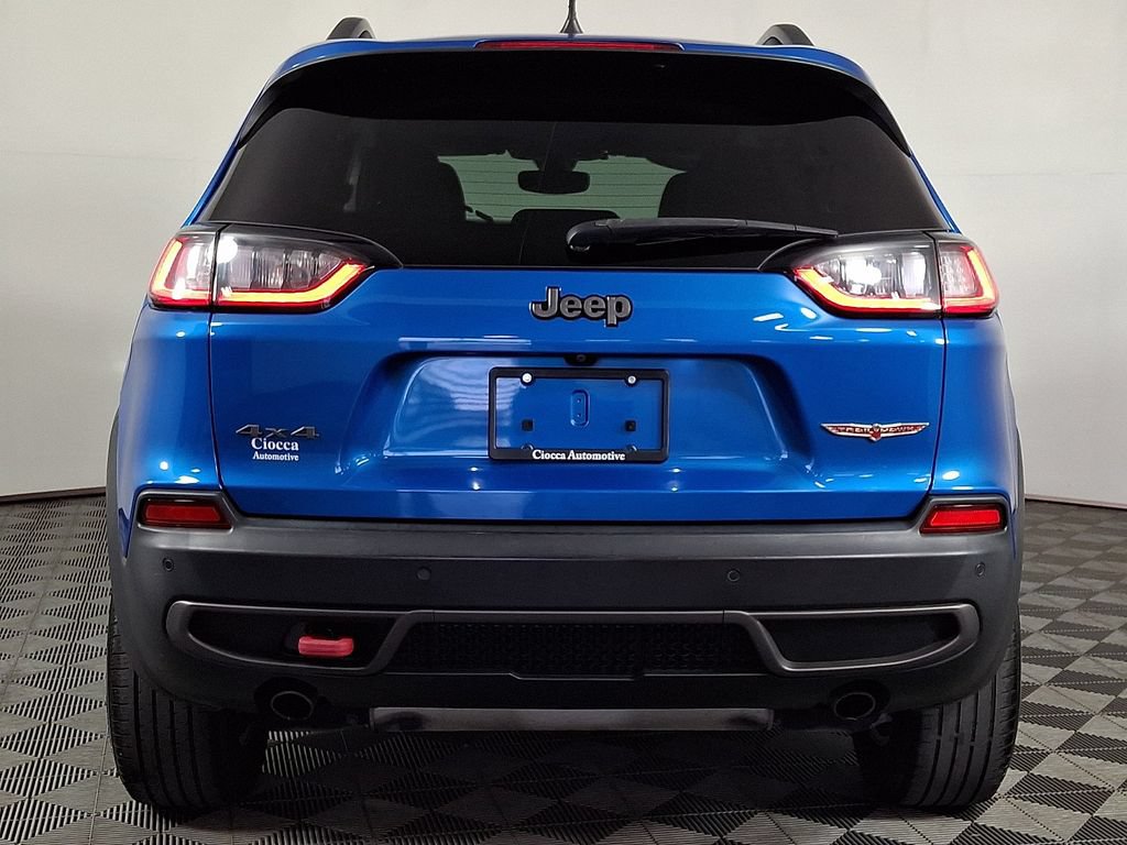Used 2019 Jeep Cherokee Trailhawk w/ Cold Weather Group AWD/4WD image 8
