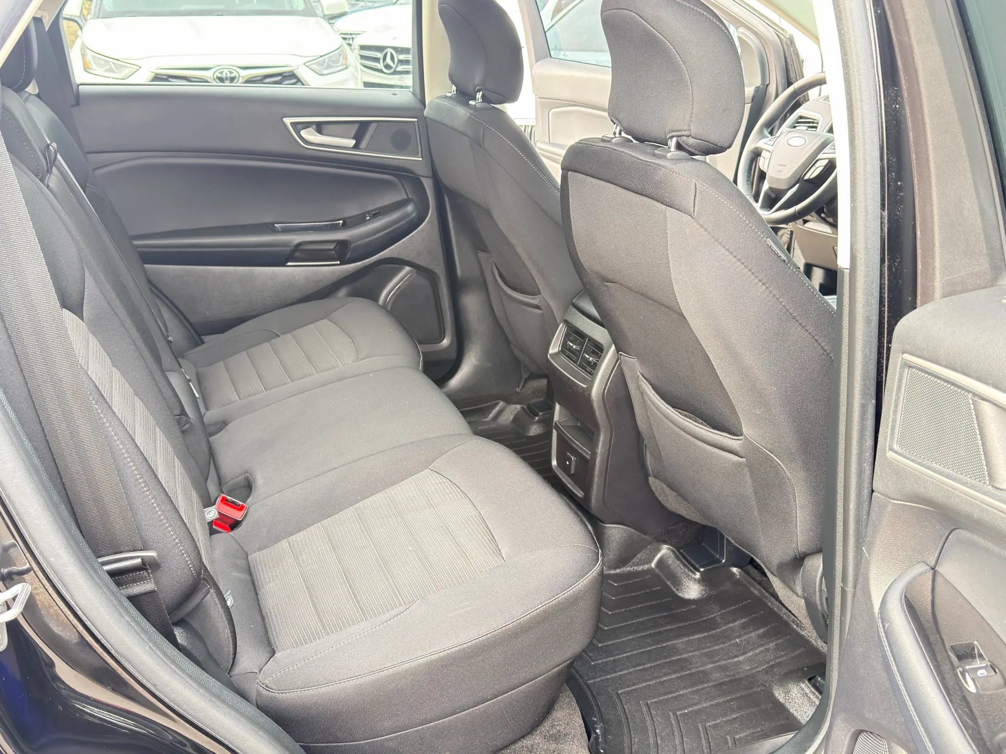 Used 2018 Ford Edge SEL w/ Canadian Touring Package AWD/4WD image 14