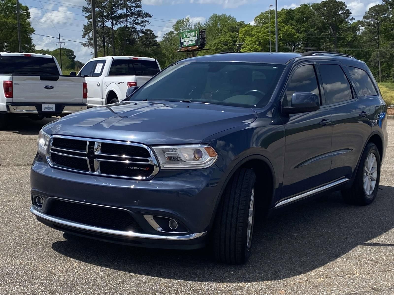 Used 2020 Dodge Durango SXT image 3