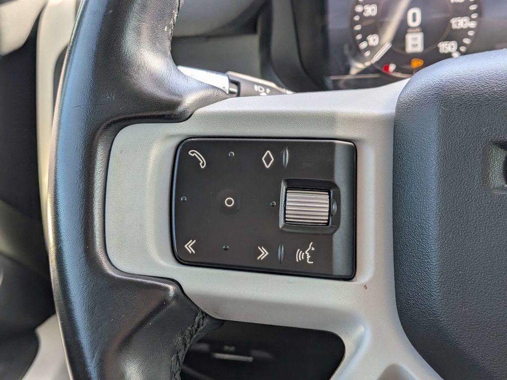 Used 2020 Land Rover Defender 110 SE AWD/4WD image 23