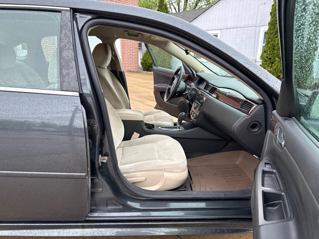 Used 2014 Chevrolet Impala Limited LS FWD image 11