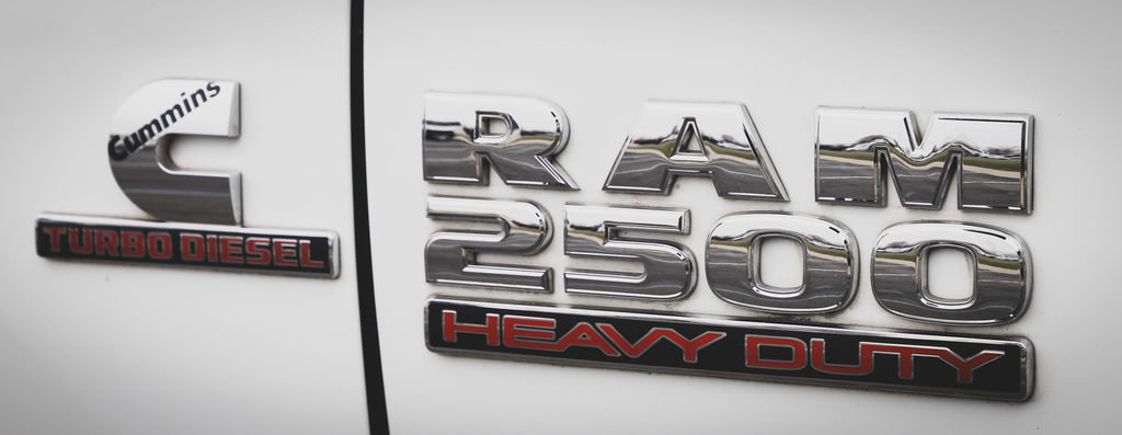 Used 2018 RAM 2500 Tradesman w/ Chrome Appearance Group image 19