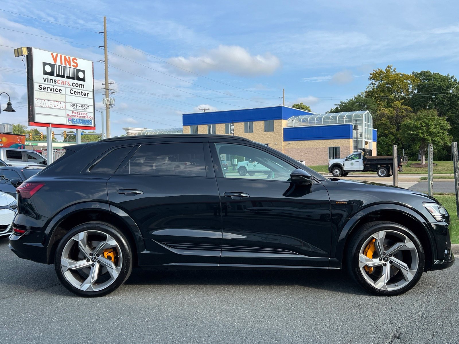 Used 2023 Audi e-tron S Prestige w/ Prestige Package AWD/4WD image 59