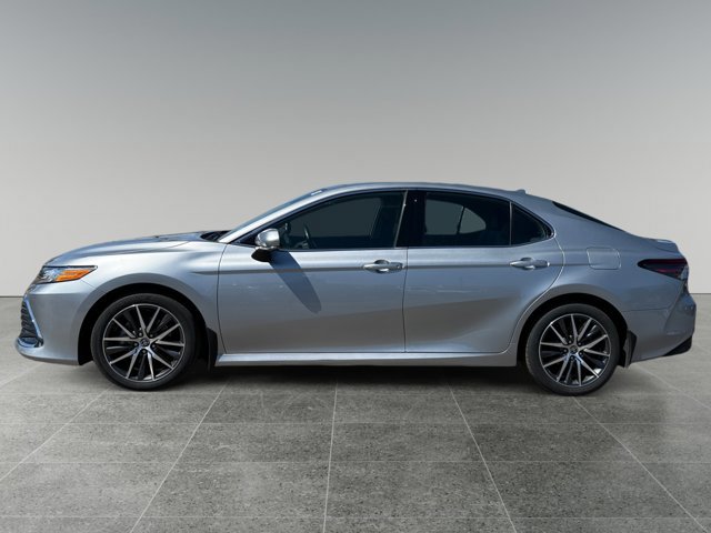 Used 2023 Toyota Camry XLE w/ Cold Weather Package image 2