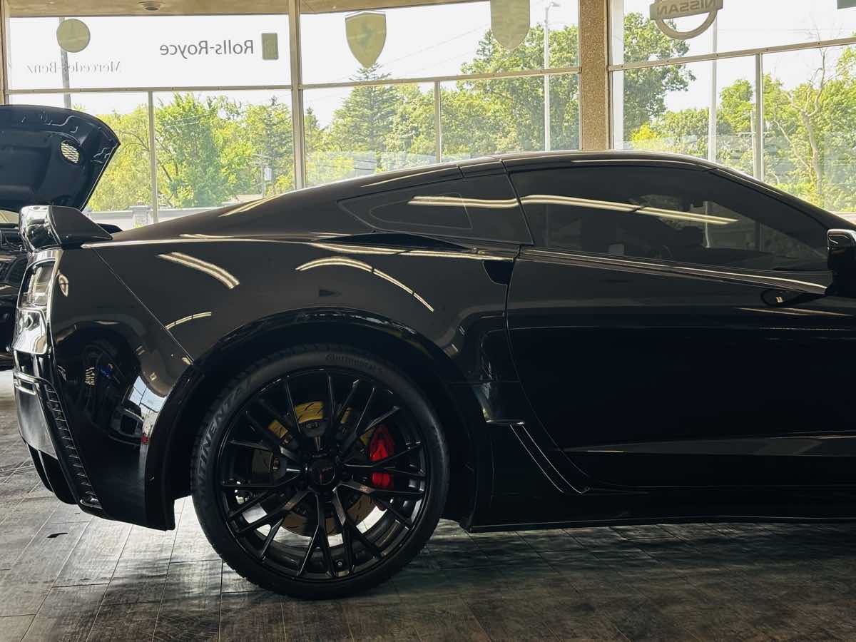 Used 2016 Chevrolet Corvette Z06 w/ 2LZ Preferred Equipment Group RWD image 6