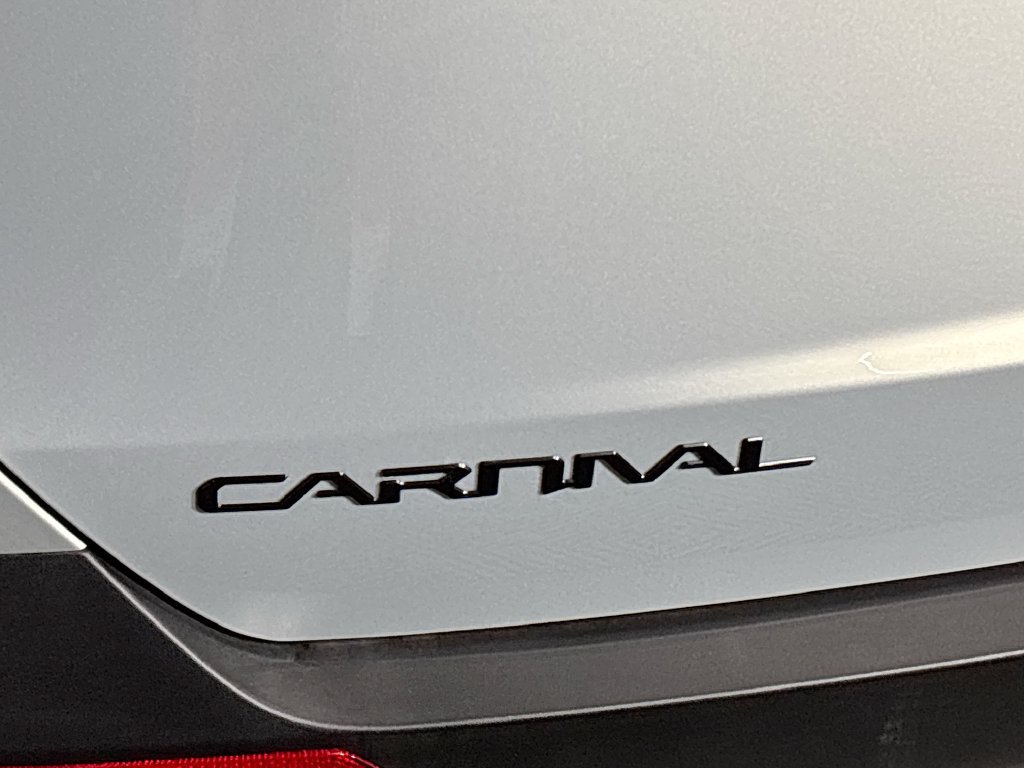 New 2026 Kia Carnival SX Prestige FWD image 24