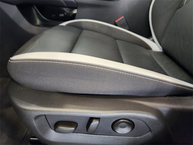 Certified 2025 Buick Envision Sport Touring image 11