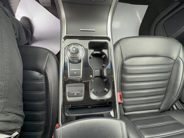 Used 2019 Ford Edge SEL w/ Equipment Group 201A AWD/4WD image 16