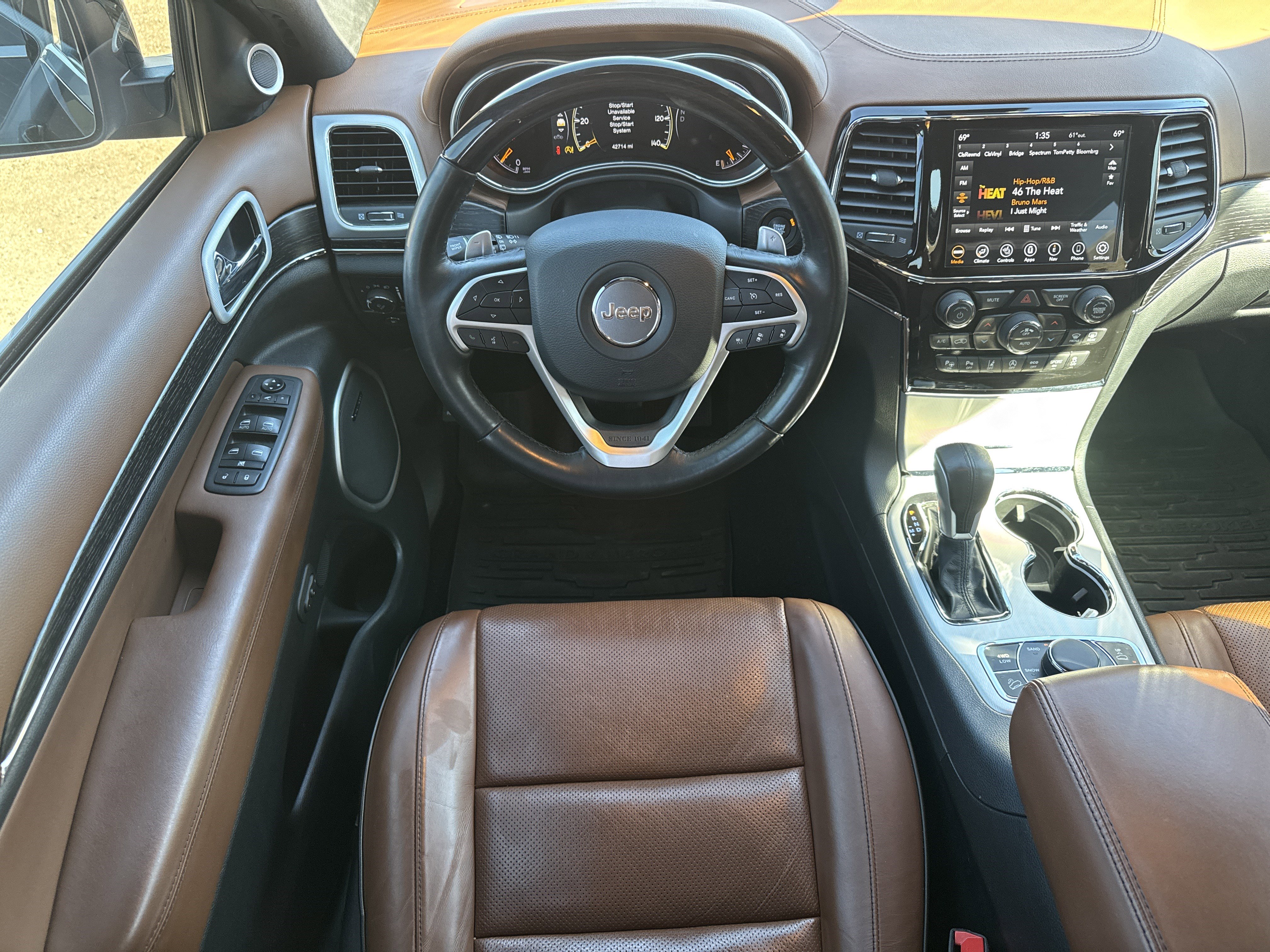 Used 2021 Jeep Grand Cherokee Summit w/ Platinum Series Group image 17