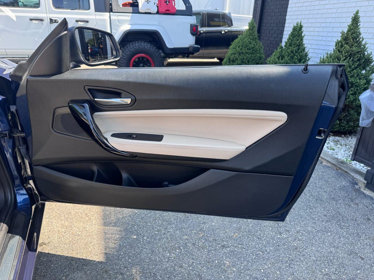Used 2017 BMW 230i xDrive Convertible AWD/4WD image 23