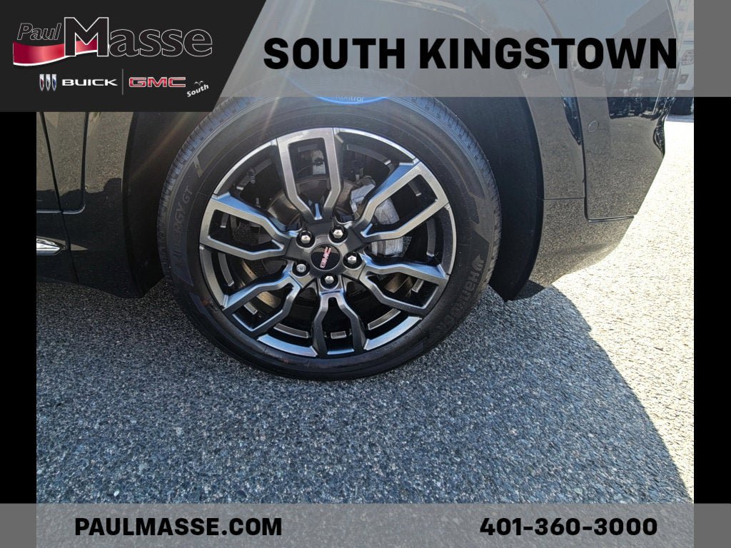 Used 2023 GMC Terrain Denali w/ Black Diamond Edition AWD/4WD image 10