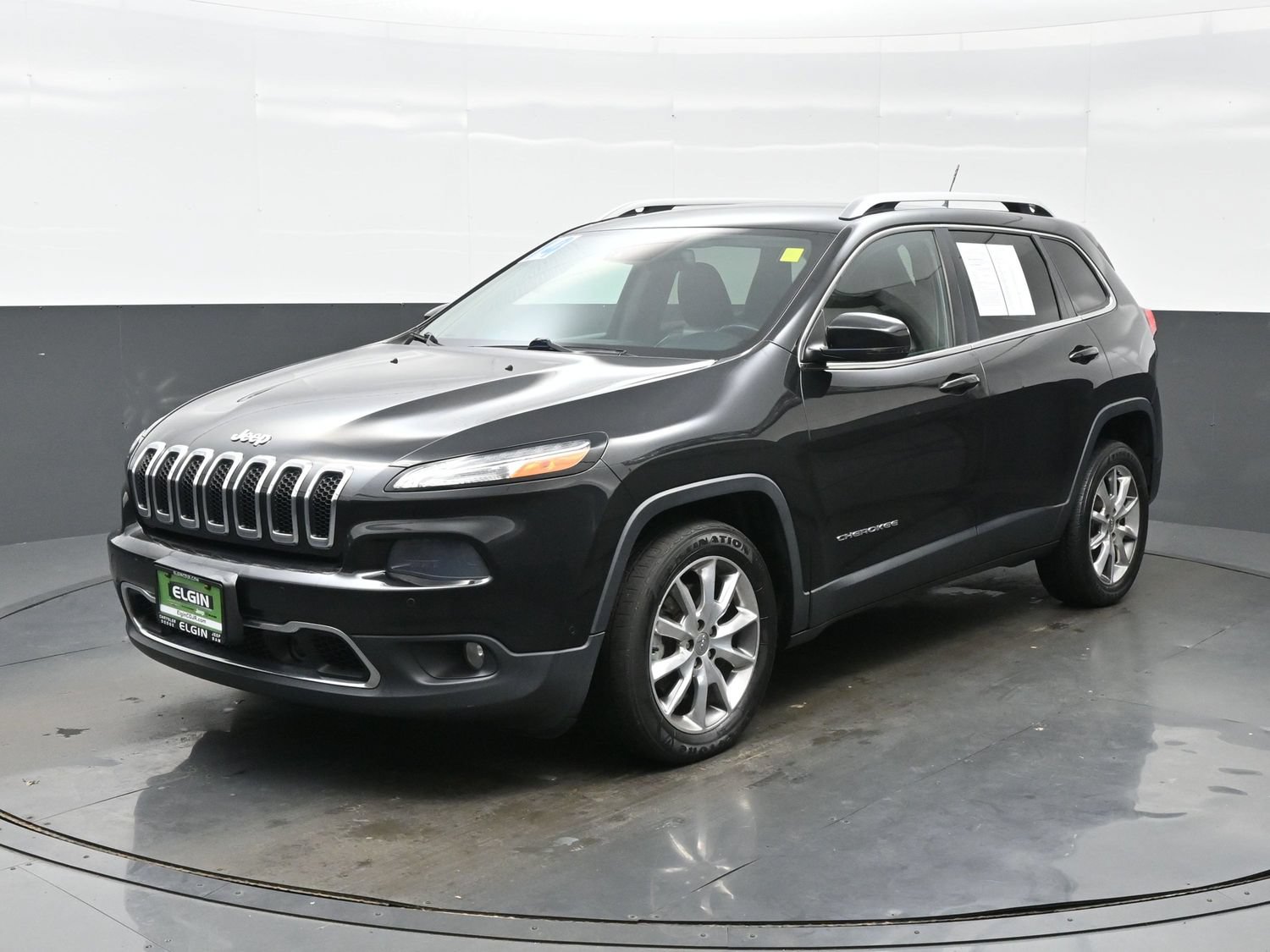 Used 2014 Jeep Cherokee Limited w/ Technology Group FWD image 2