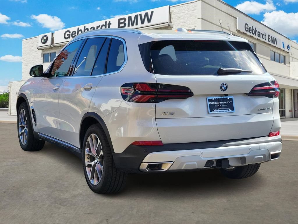 Certified 2026 BMW X5 xDrive50e w/ Premium Package AWD/4WD image 7