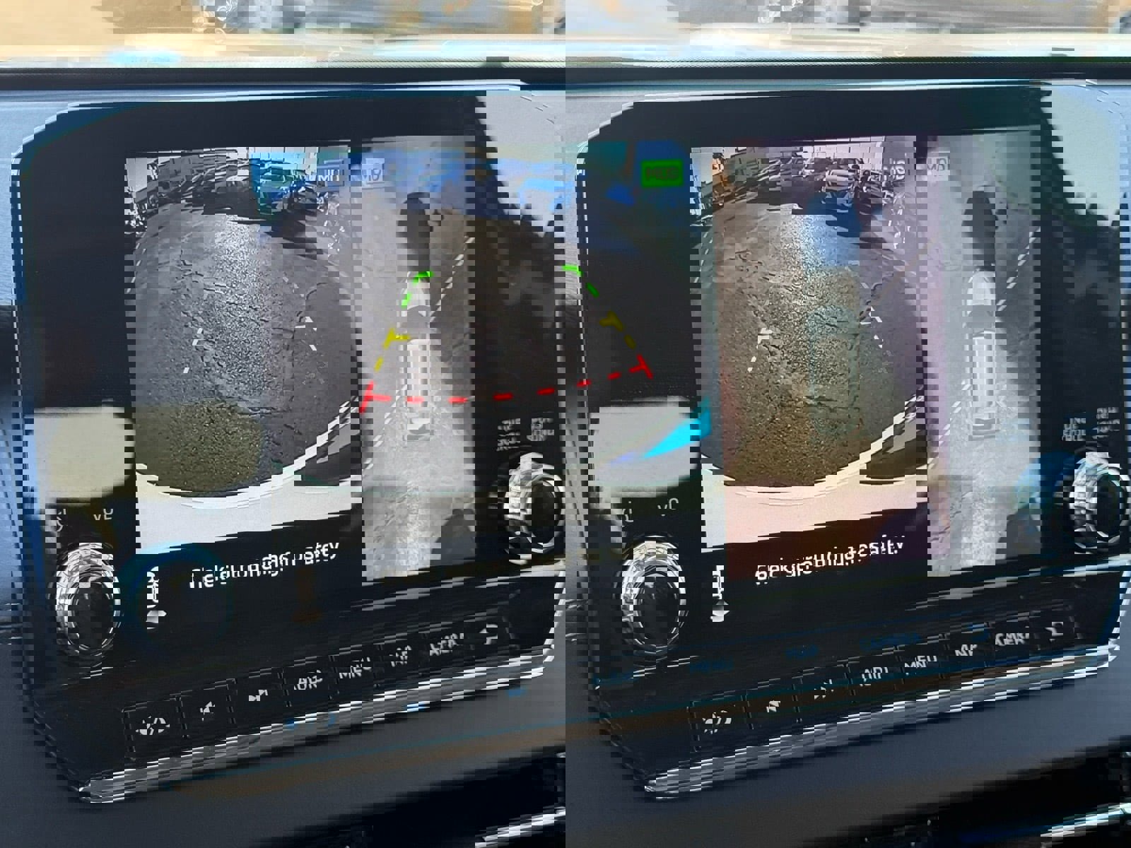 Used 2024 Mitsubishi Outlander 4WD Plug-In Hybrid image 24