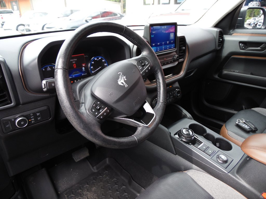 Used 2021 Ford Bronco Sport Outer Banks w/ Outer Banks Package image 11
