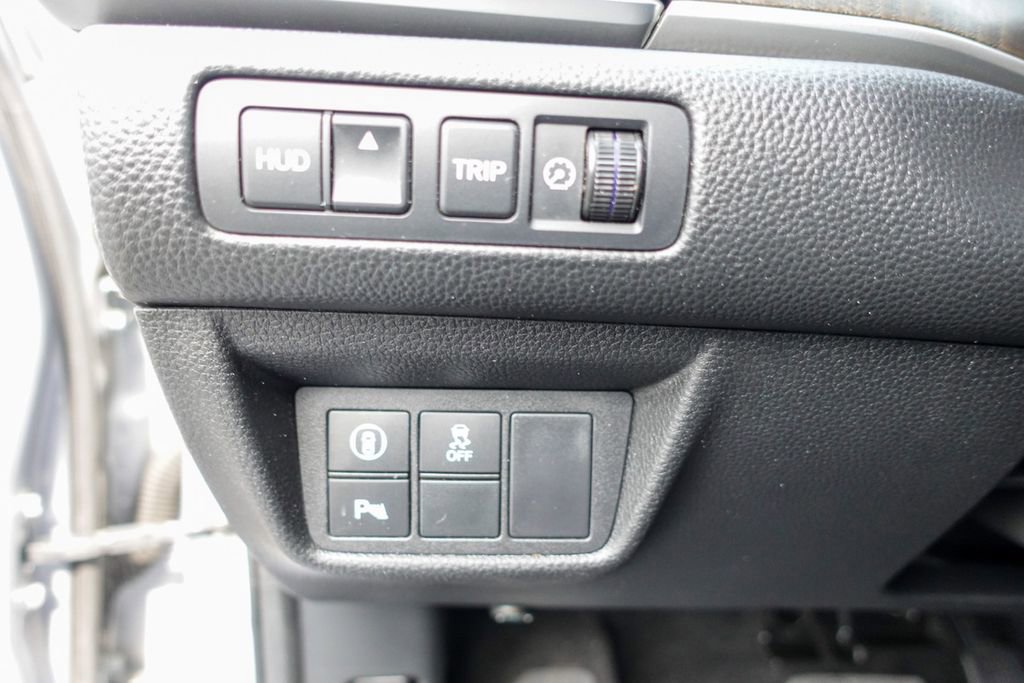 Used 2020 Honda Accord Touring image 16