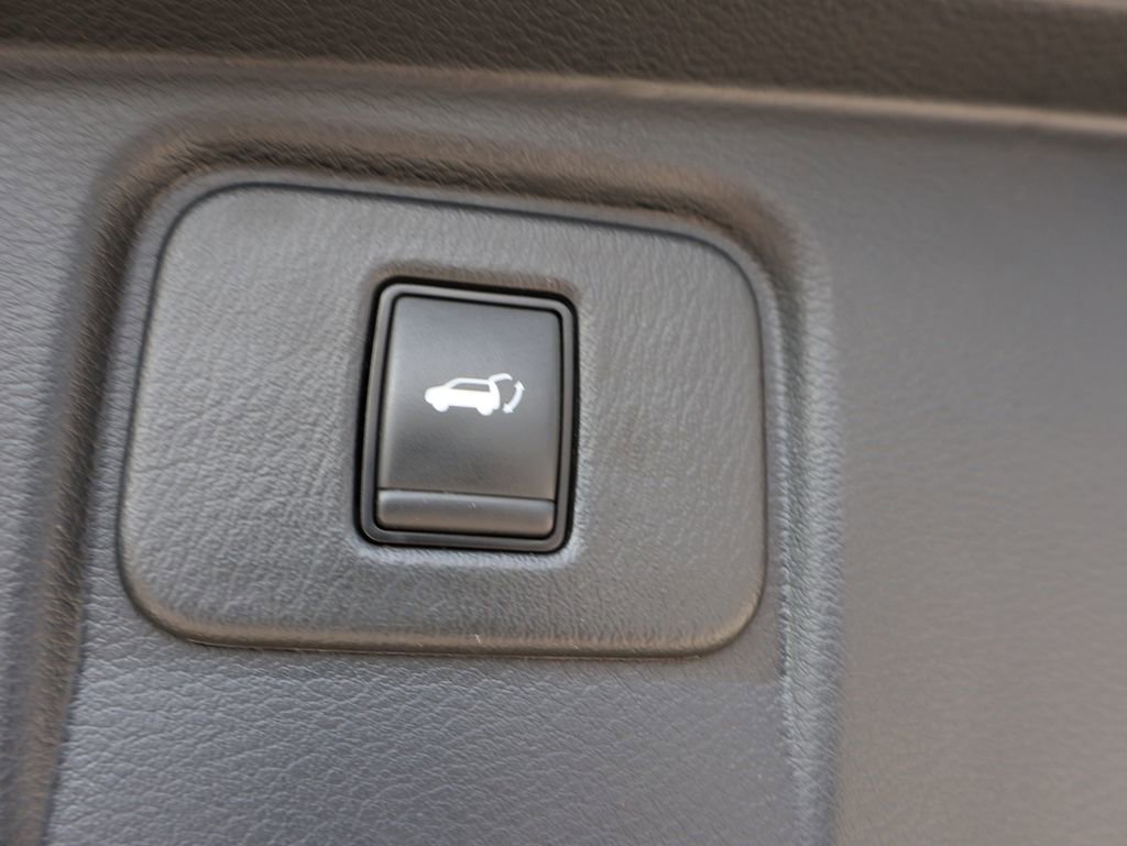 Used 2019 Nissan Murano SL w/ SL Technology Package AWD/4WD image 16
