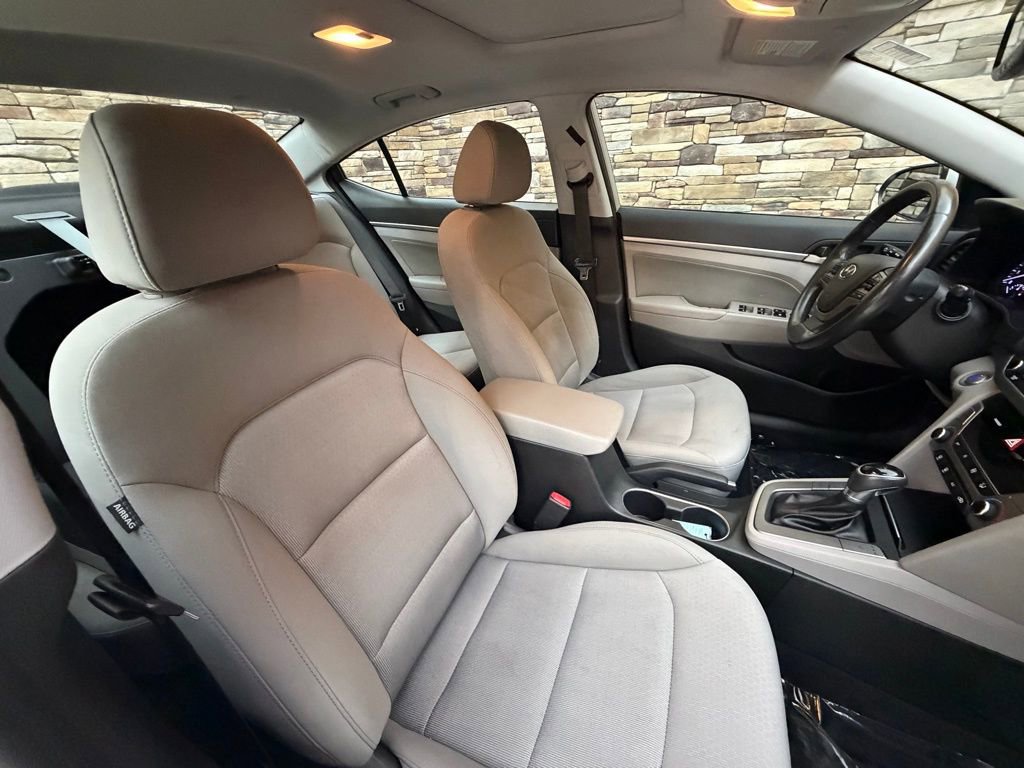 Used 2018 Hyundai Elantra Value Edition FWD image 15